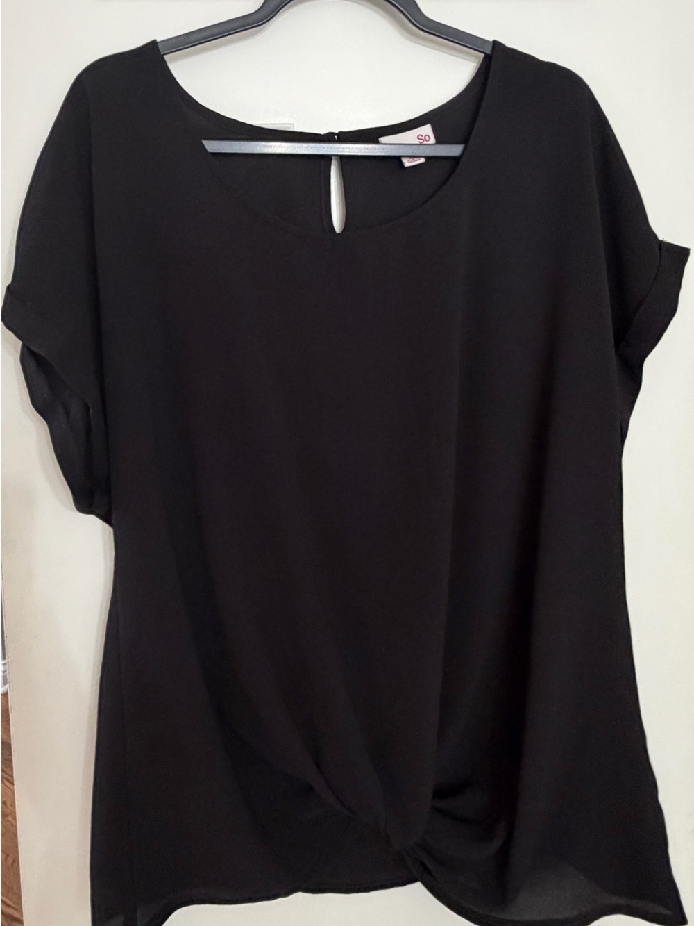 SO Black Short Sleeve Knot Front Blouse